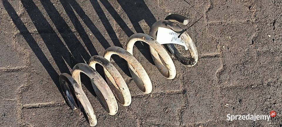 SPRĘŻYNA TYŁ MITSHUBISHI PAJERO IV osobowe Lipno sprzedam