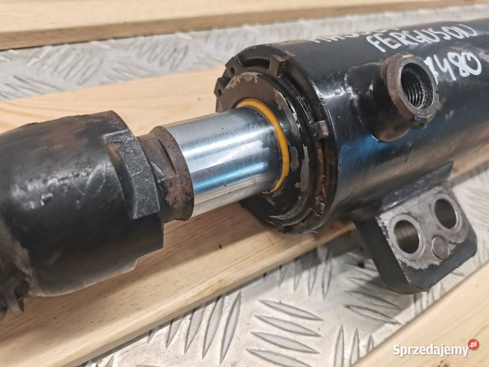 Cylinder hydrauliczny skrętu Massey Ferguson Wilkowo