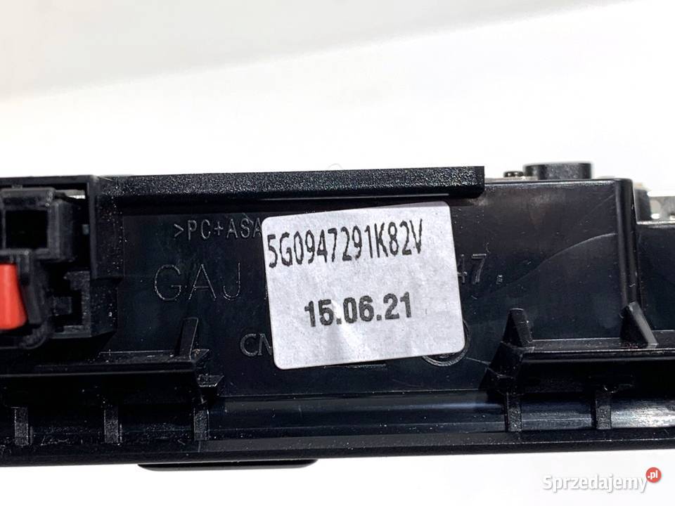 LAMPA SUFITOWA LED VW ARTEON 5G0947291K