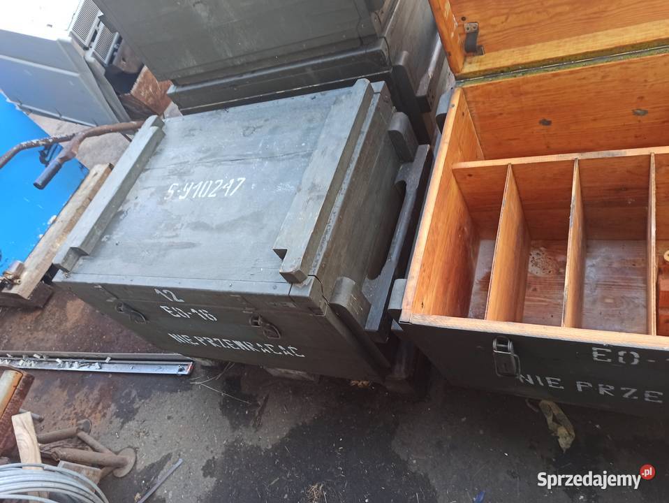 Skrzynia drewniana wojskowa z przegrodami 91 x Skierniewice