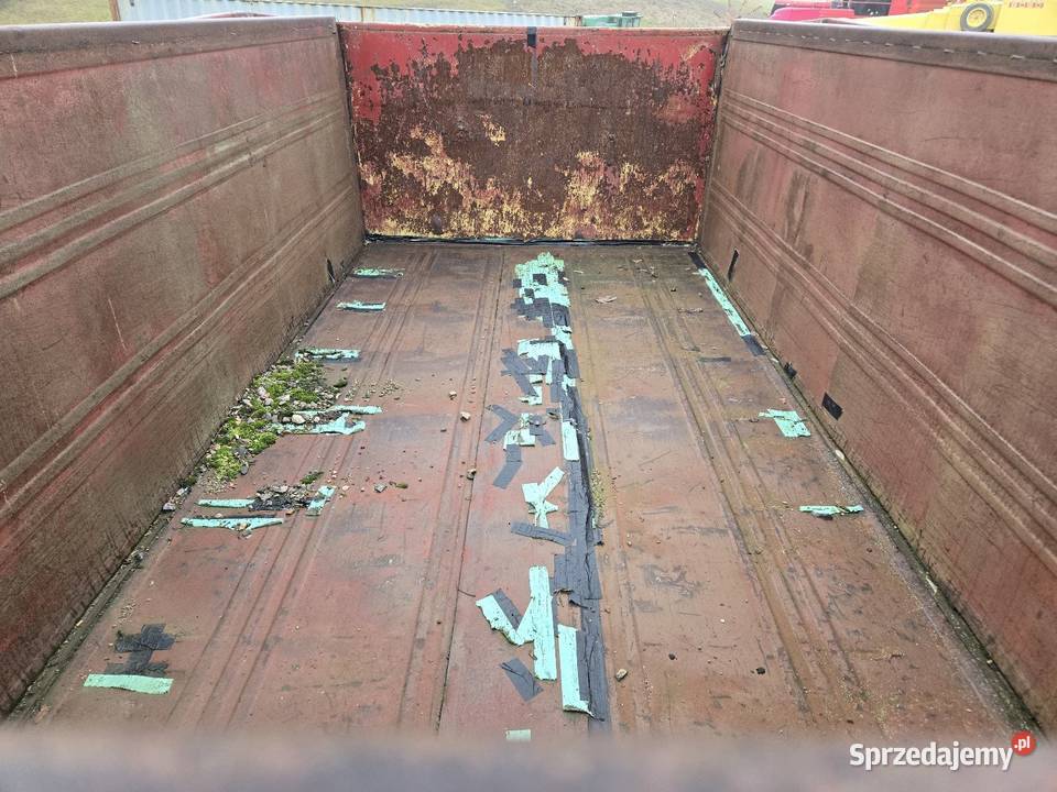 Przyczepa wywrotka nieuszkodzony Maszyny rolnicze podlaskie Szołtany