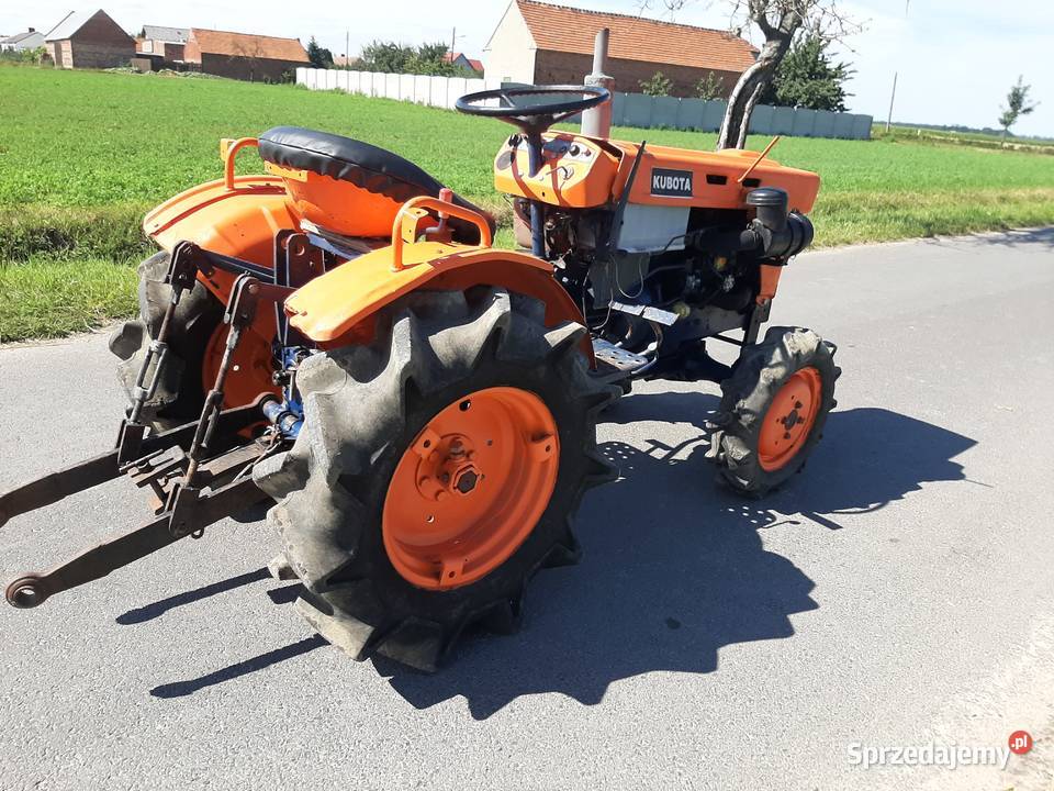 Kubota b7001 traktor ciągnik ogrodniczy 4x4 wielkopolskie Gostyń