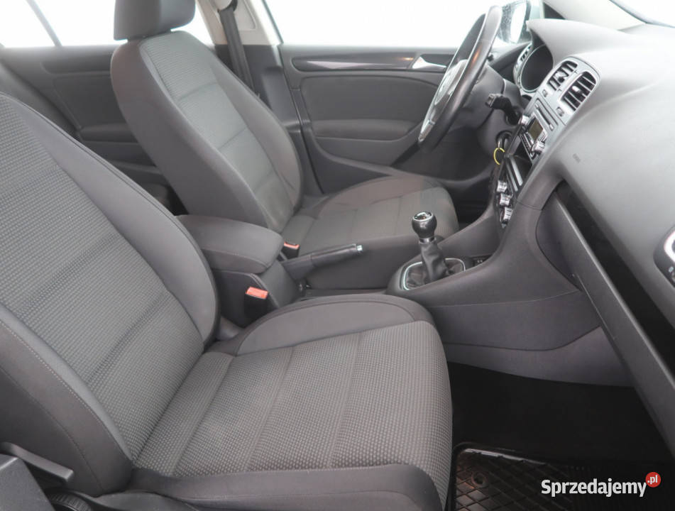 VW Golf 14 16V 4/5 Bielany Wrocławskie