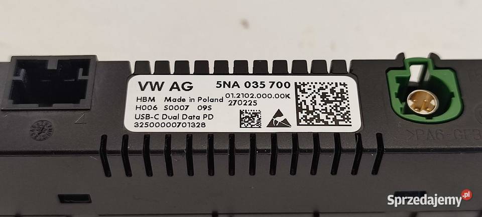 VW TAYRON PORT GNIAZDO USB 5NA035700