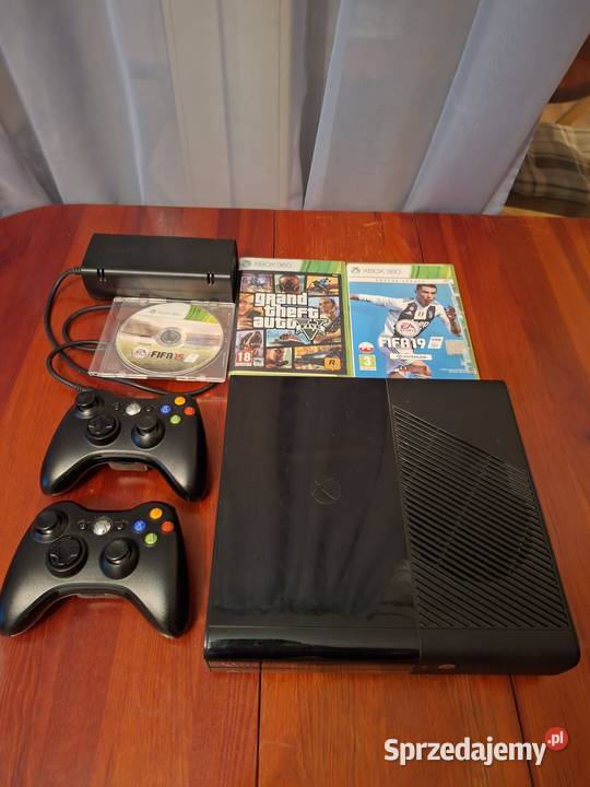 Zestaw Xbox 360 2 Pady 3 Gry Warszawa sprzedam