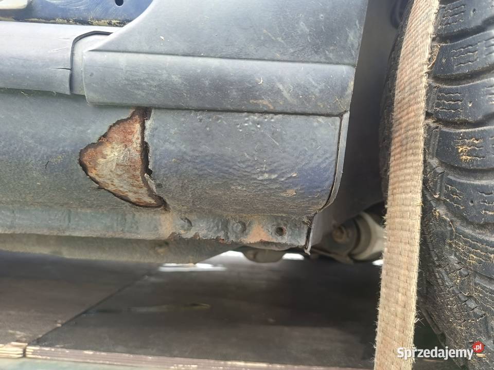 Błotnik Prawy LZ5K Audi A4 B5 FL a36 sprzedam