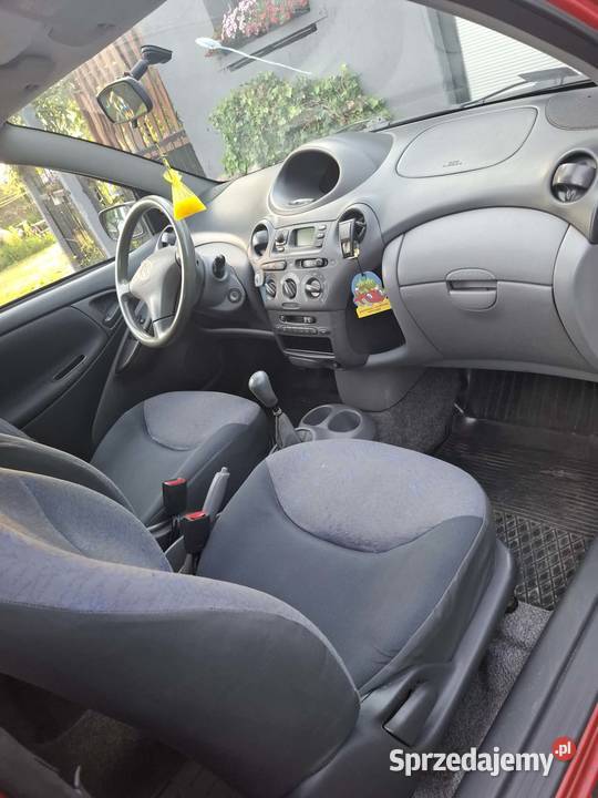 Toyota Yaris 2001 sprzedam