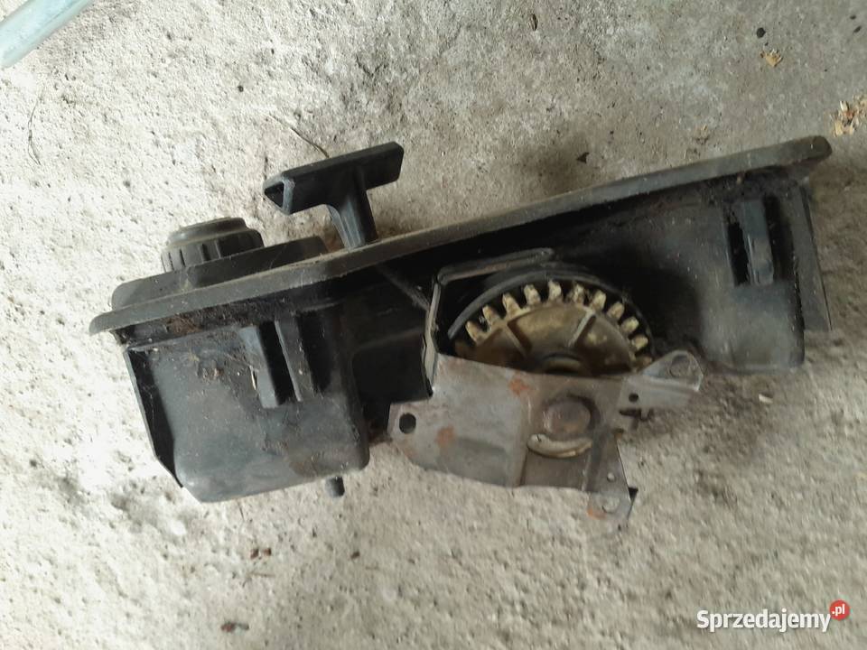 Zbiornik paliwa kosiarki spalinowej łódzkie Lubochnia