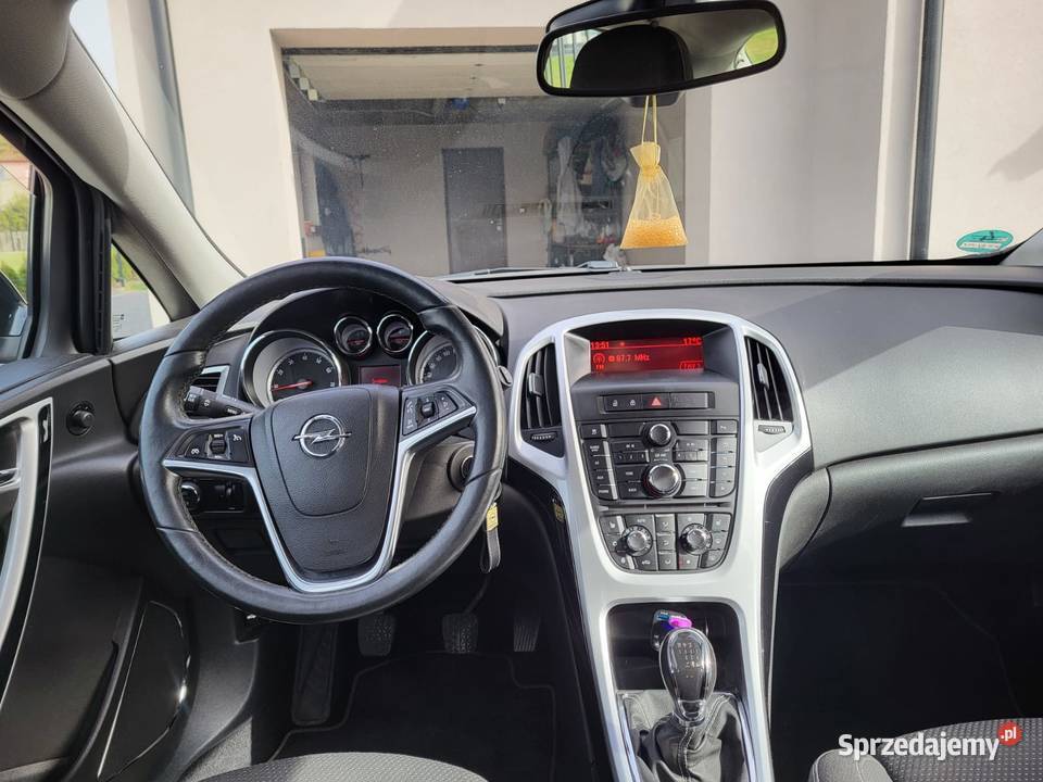Opel Astra J 16 turbo benzyna 180 pomorskie Pinczyn sprzedam