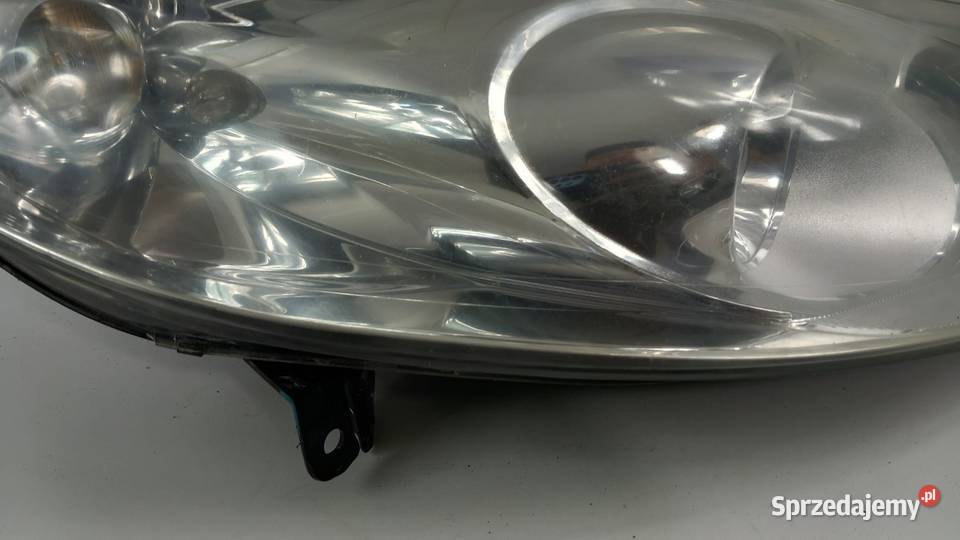 PEUGEOT 407 LAMPA PRZÓD PRAWA SOCZEWKA EU Zbierkowo