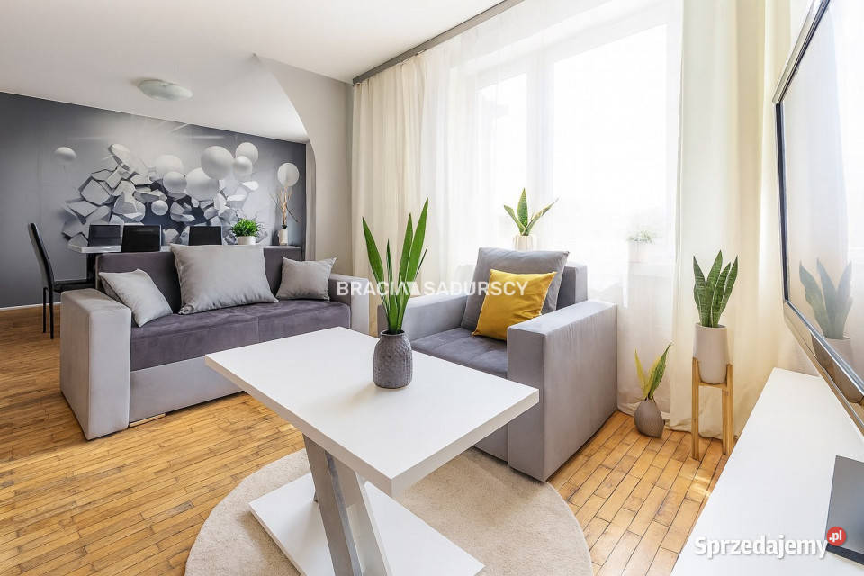 Dom bliźniak 208 metrów Wieliczka Kosiby do remontu