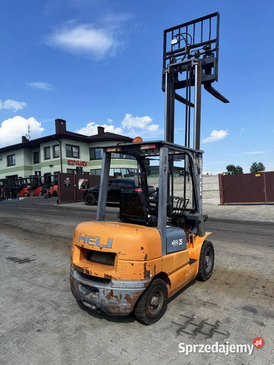 wózek widłowy HELI CPCD25 diesel ISUZU 2500 2012 diesel Działoszyn sprzedam