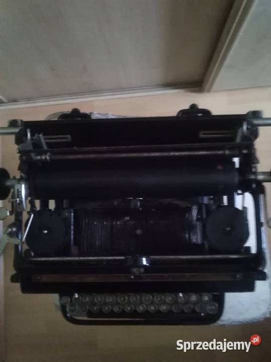 Stara maszyna do pisania z lat 30 tych Kraków