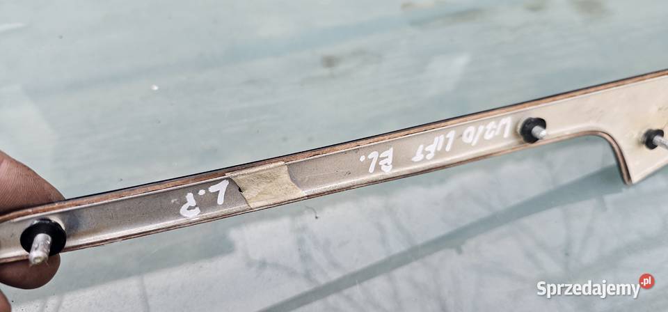 Listwa drzwi drewno lewy przód mercedes w210 Zbąszyń