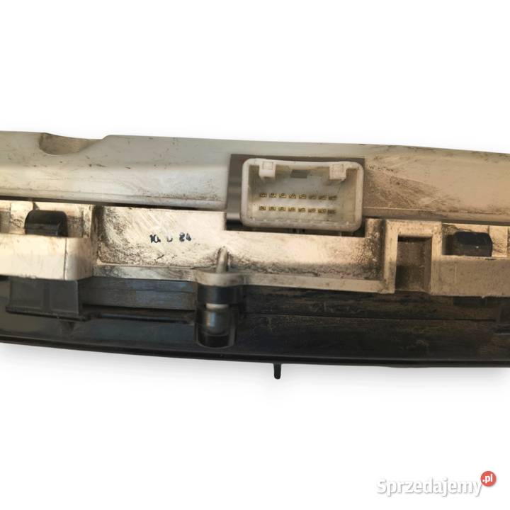 LICZNIK ZEGARY 8380013130 Toyota Corolla Verso
