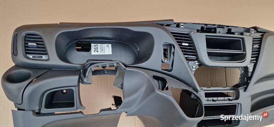 IVECO DAILY 14 DESKA KONSOLA KOKPIT deski rozdzielcze, konsole Bieleń