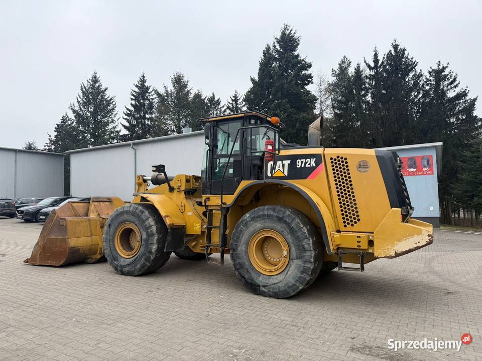 Wynajem ładowarki kołowej CAT 972K o masie ok 25 Koparko ładowarki Poznań