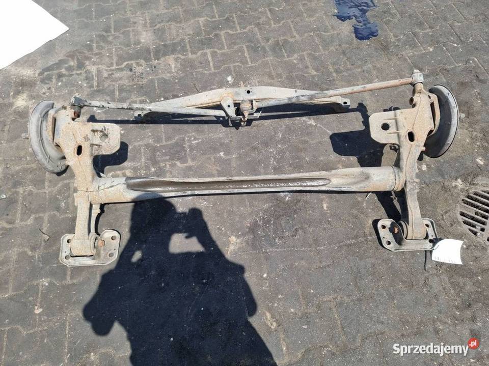 BELKA SANKI TYŁ OPEL ASTRA J Lipno