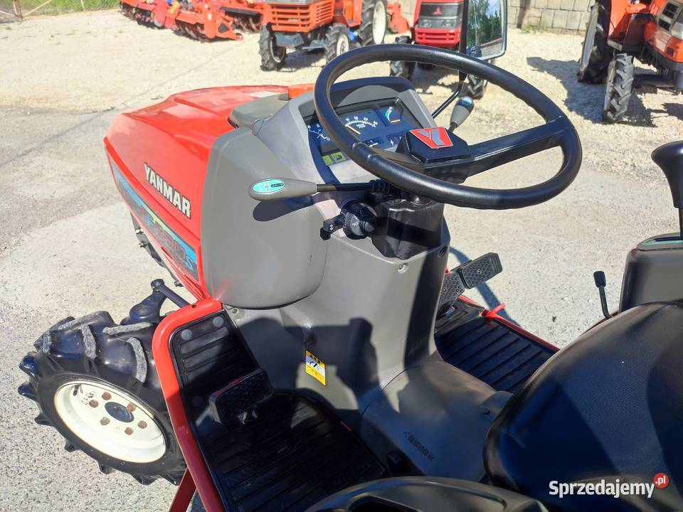 Traktorek Japoński YANMAR AF 220 o mocy 20 4X4 Brzozów