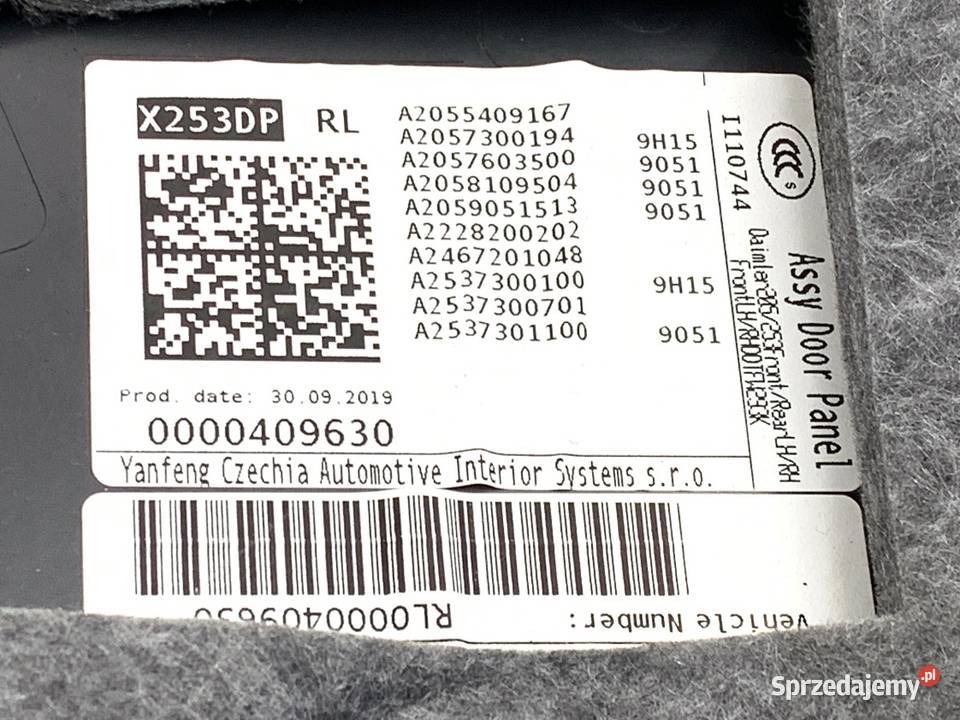 BOCZEK DRZWI LEWY TYŁ MERCEDES GLC SUV TAPICERKA