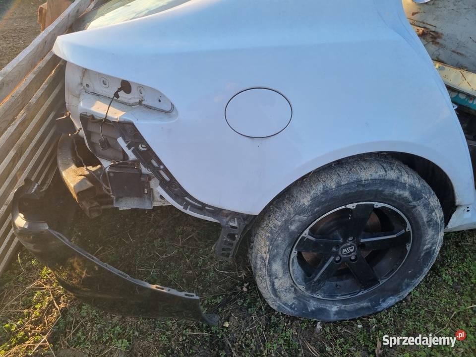 Jaguar XF X250 Sedan Zderzak Tył Ćwiartka Prawa Skawina