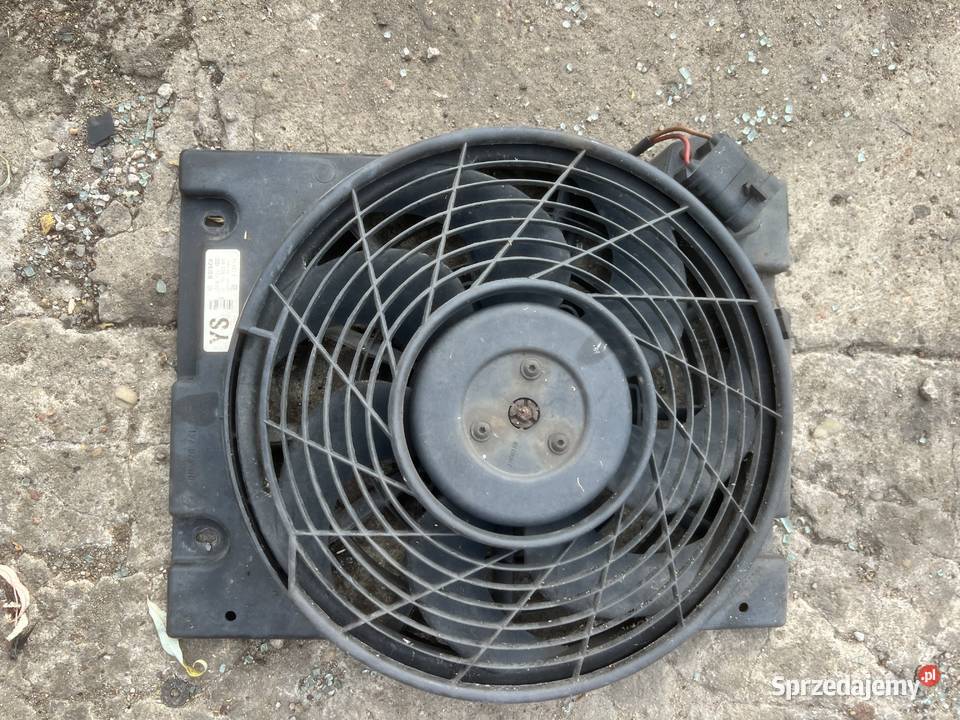 Wentylator chłodnicy Opel Zafira A 20 DTI Części samochodowe Ostrzeszów