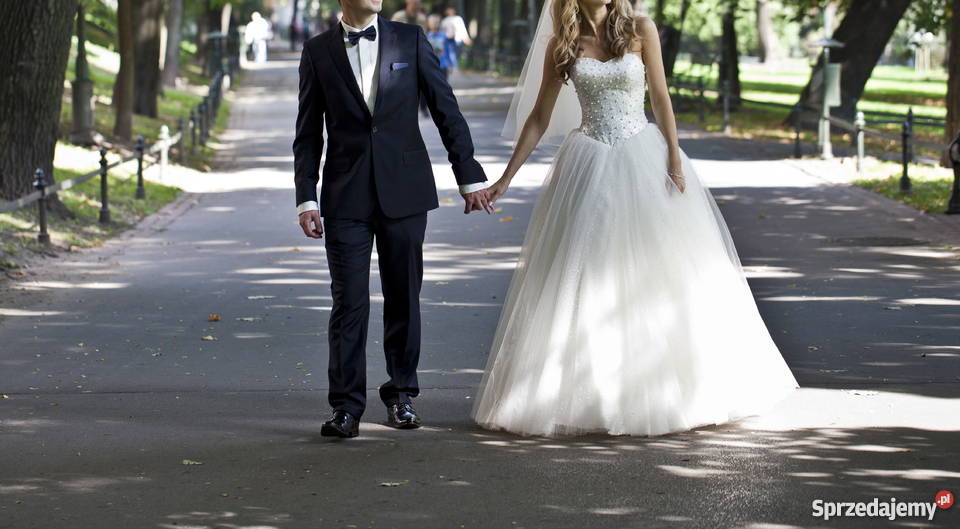 Suknia ślubna princessa z perełkami bolerko welo Kraków