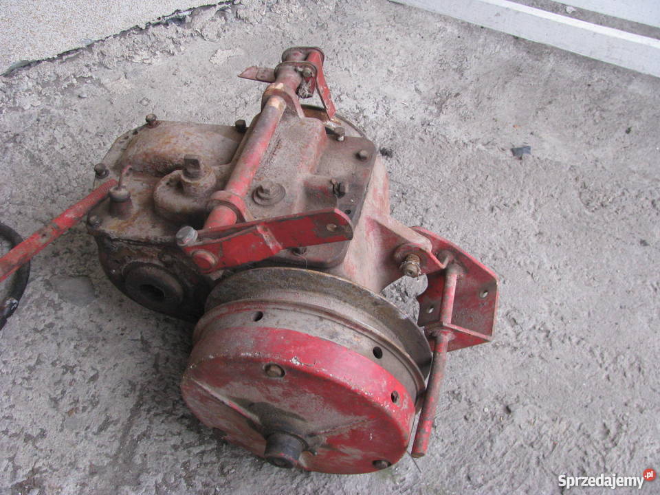Skrzynia Massey Ferguson 86 87 187 307 487 506 nieuszkodzony Ostrowiec Świętokrzyski