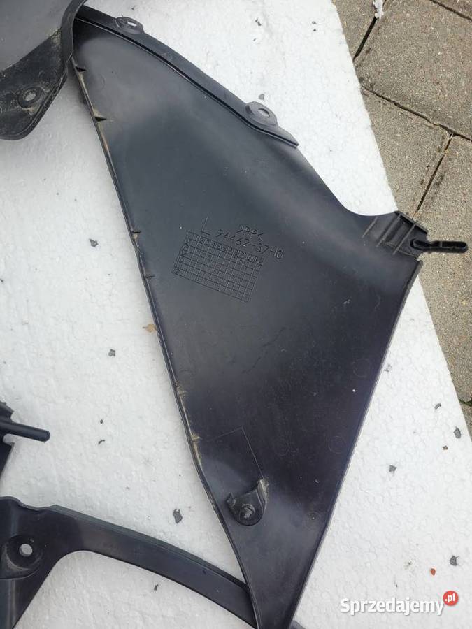 SUZUKI GSXR GSXR 600 750 K8 K9 plastik Nowy Tomyśl