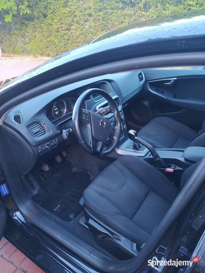 Sprzedam Volvo V40 D3 150 EKinetic Białystok