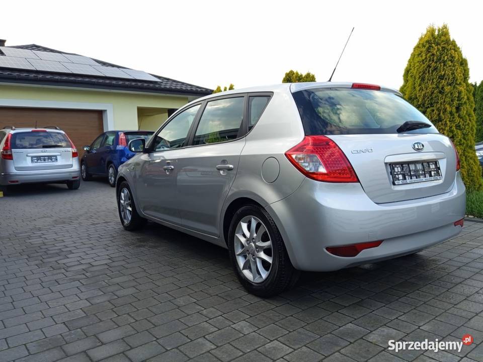 Kia Ceed 14 benzyna 109 Cee'd