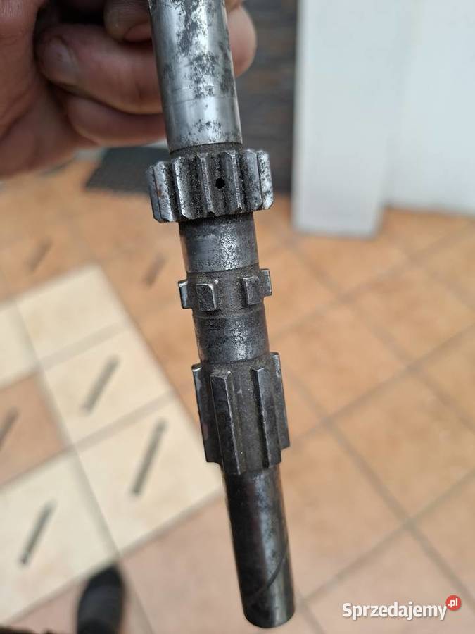 Shl m11 wałek główny oryginał ładny gwint Skrzynie biegów sprzedam