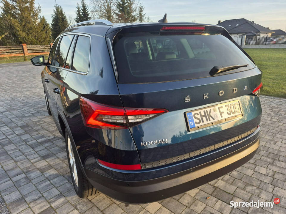 koda Kodiaq Kamera Navi automat XENON LED SKÓRA czujnik deszczu Drelów