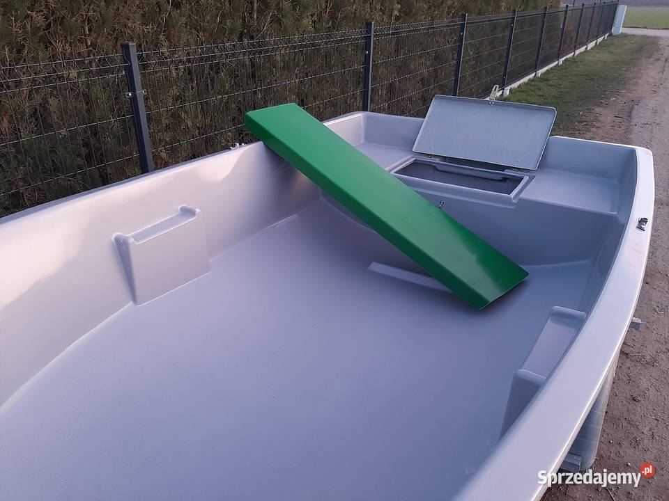 Łódź wiosłowa łódka wędkarka Kąkolewo