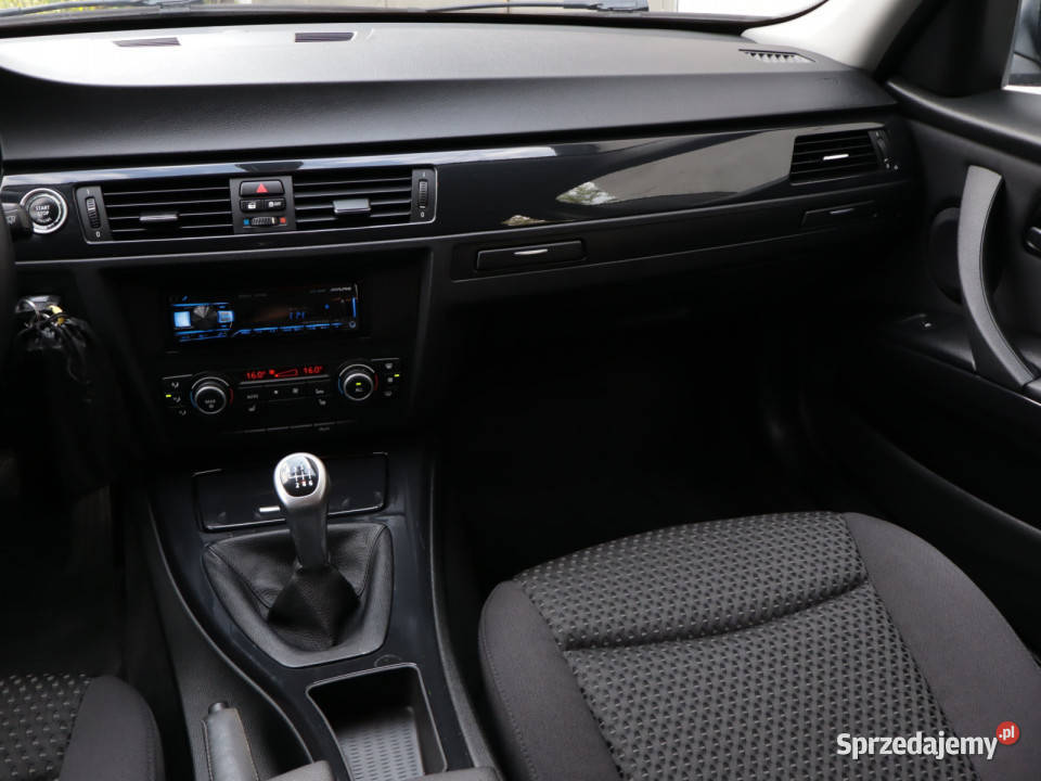 BMW 3 318 i benzyna Piaseczno