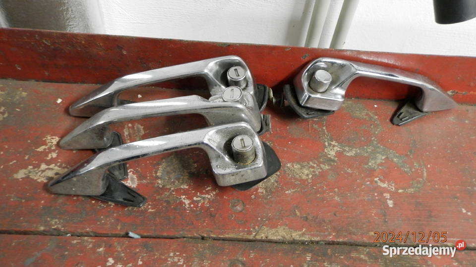 Mercedes W 114 W 115 klamki drzwi Poznań