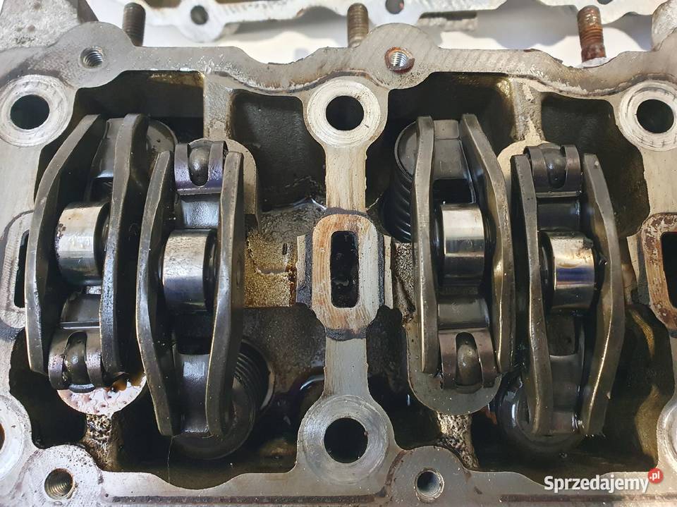 GŁOWICA CYLINDRÓW wałek VW Polo V 12 TSI