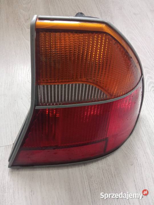 Lampy tylne Chrysler 300M
