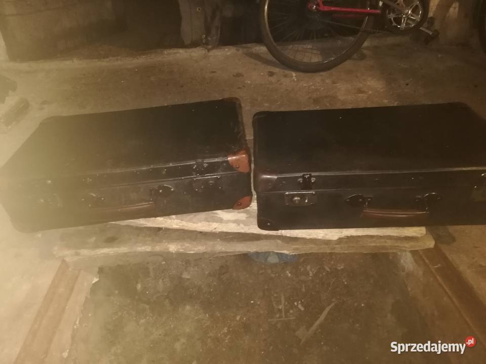 Walizki 2 tekturowe Pozostałe łódzkie Koluszki sprzedam