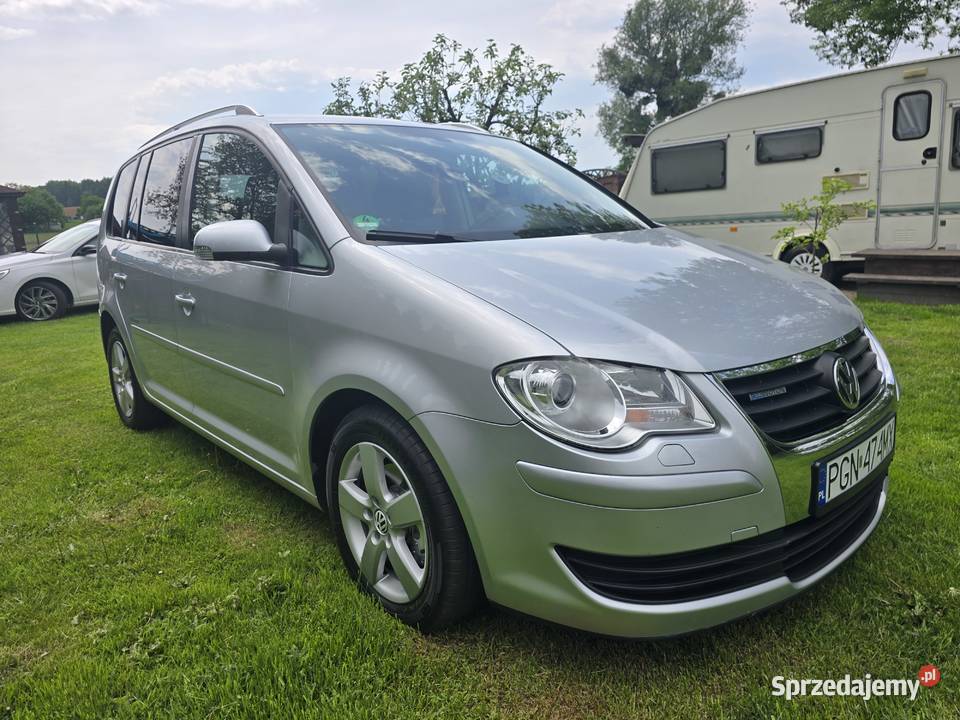 Volkswagen Touran stan nieuszkodzony sprzedam