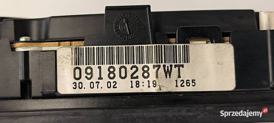 LICZNIK ZEGAR OPEL VECTRA C 09180287WT osobowe Lipno sprzedam