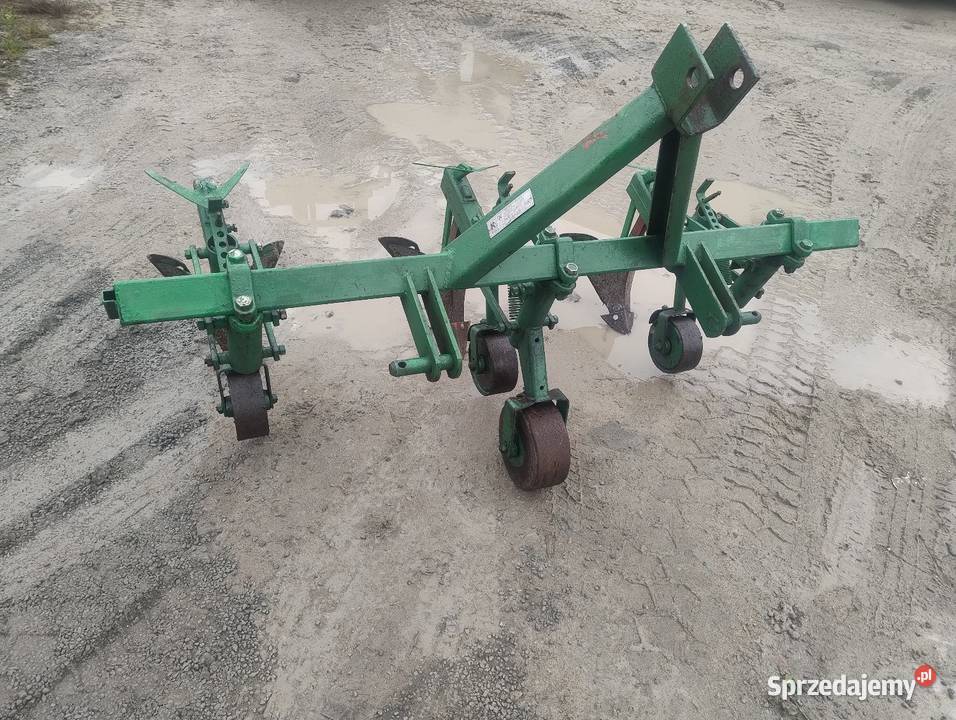 Obsypnik do ziemniaków 3 rzędowy nieuszkodzony Radom sprzedam