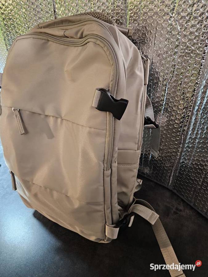 Plecak podróżny kabinowy 45x30x20 z USB idealny Sieradz