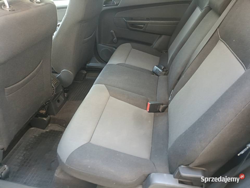 Opel ZafiraB 18 Gaz2006R7 OsoboweMożliwość nieuszkodzony Łask