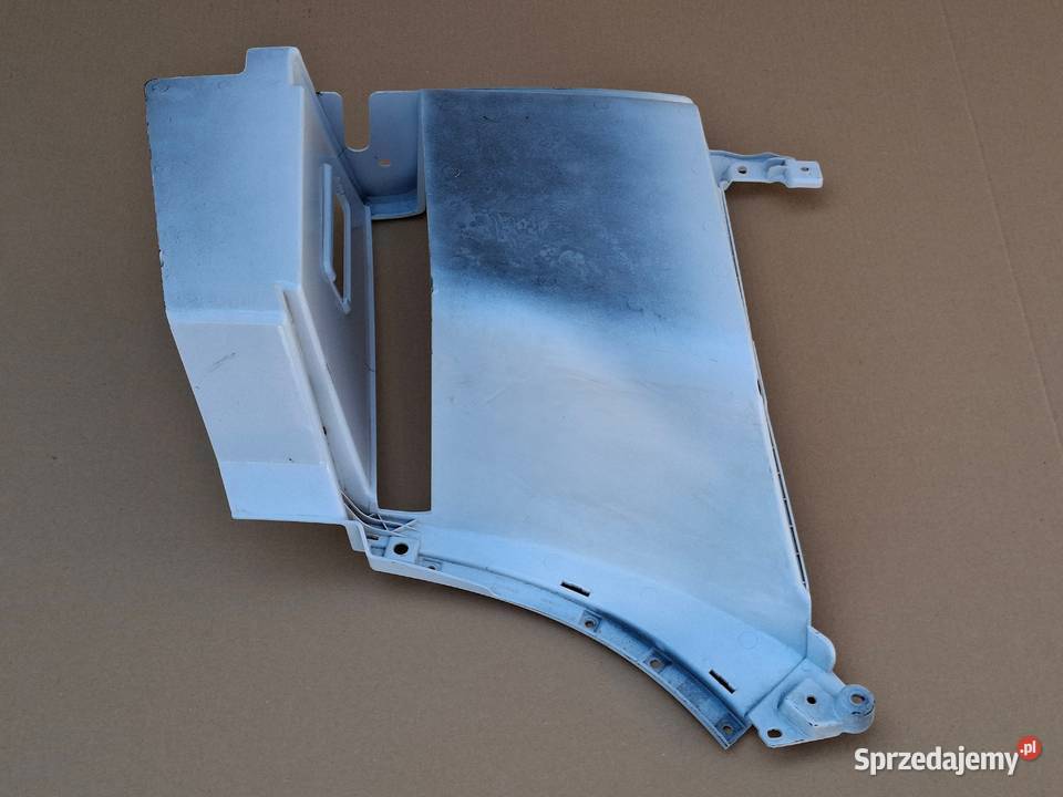 VOLVO FH4 FH5 STOPIEŃ PRAWY STOPNICA OBUDOWA