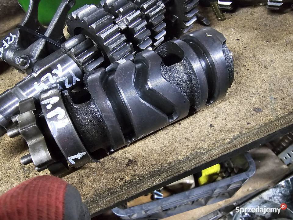 Yamaha YZF 125 skrzynia biegów wałek wałki Jelenia Góra
