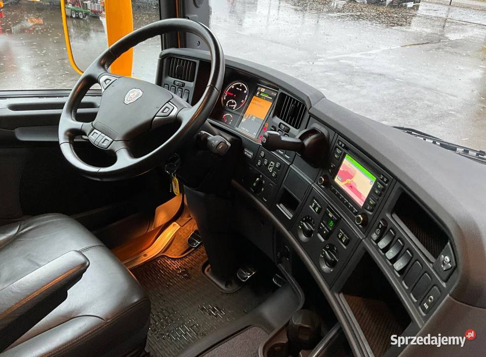 Holownik Scania R 730 do ciezarowych autobusów Biała Podlaska