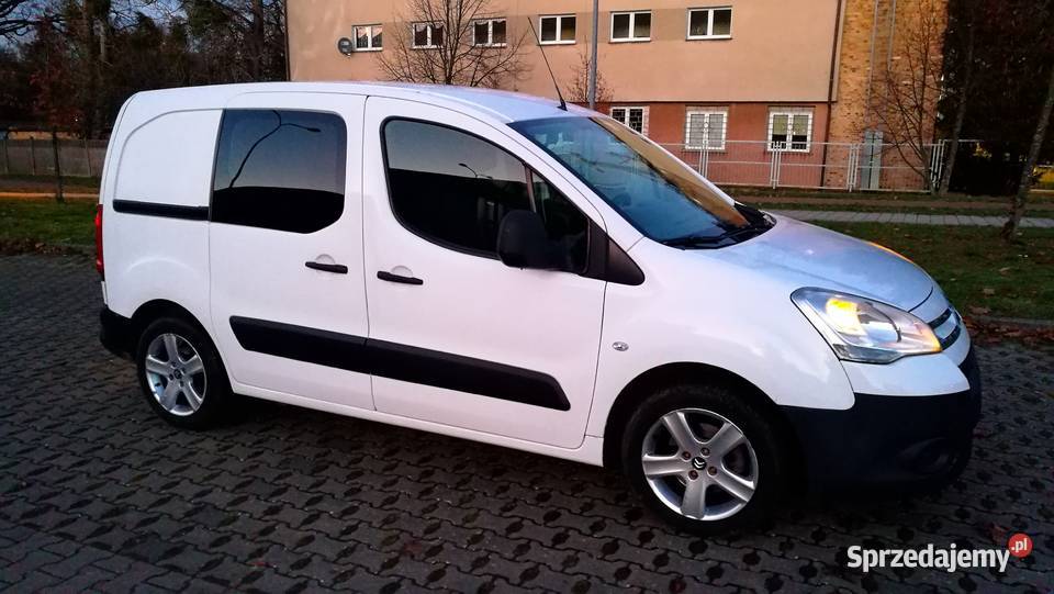 Citroen Berlingo 16 HDI 2013r Klimatyzacja Hak 295000km Szczecin