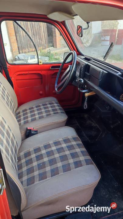 Renault 4L nieuszkodzony Marcinowice