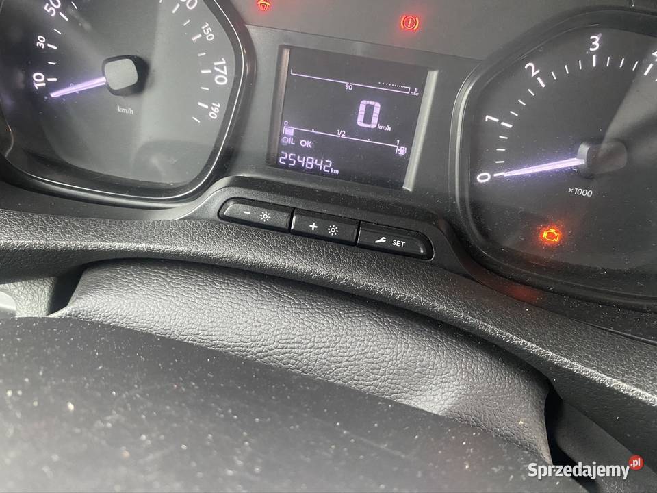 Sprzedam Peugeot expert 20 buehadei gniazdo USB Raczyce sprzedam